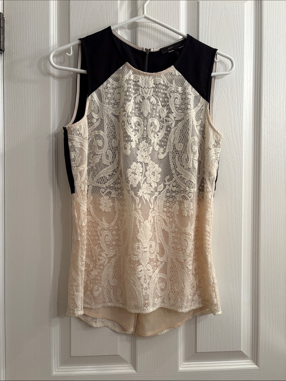 BCBGMaxAzria Black & Cream Lace Sleeveless Camisole